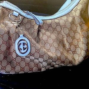Gucci shoulder bag
